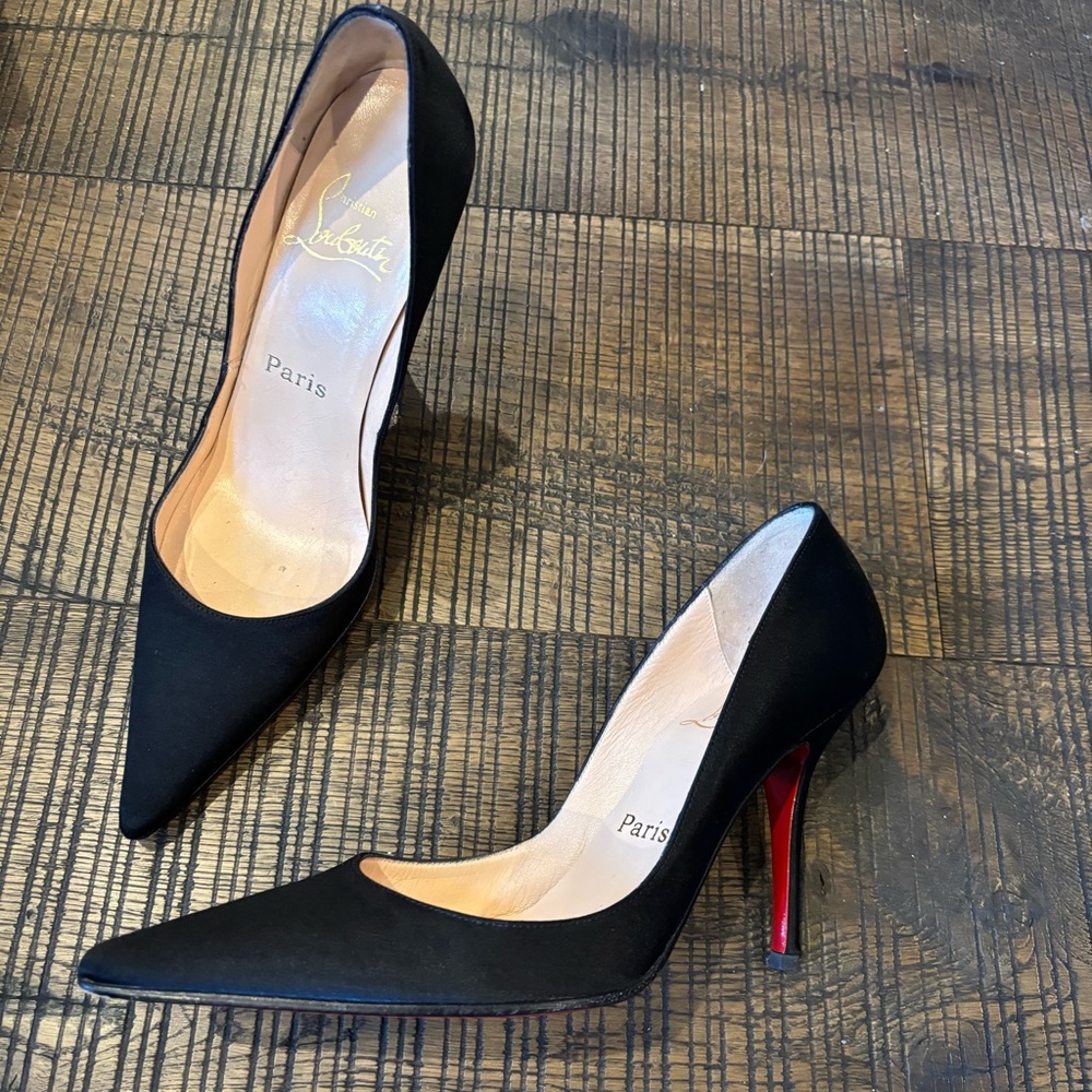 Christian Louboutin "Decoltissimo 100" pumps in black crepe satin, Size 36.5